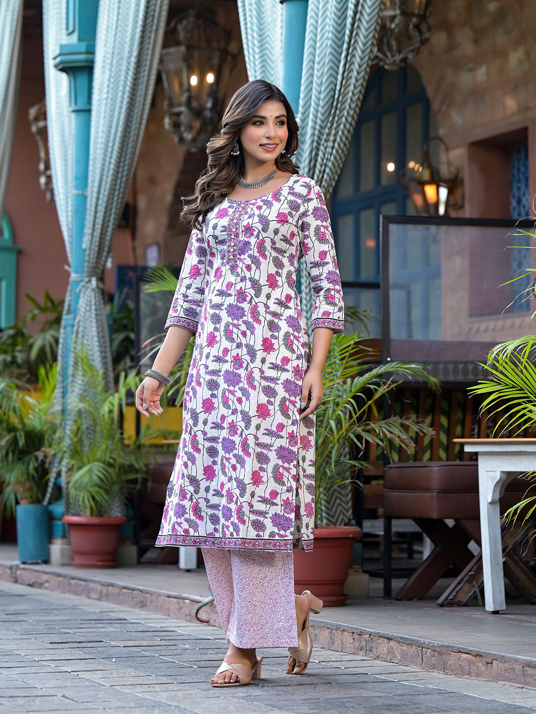 Off-white Kurta Set with pink Floral Print