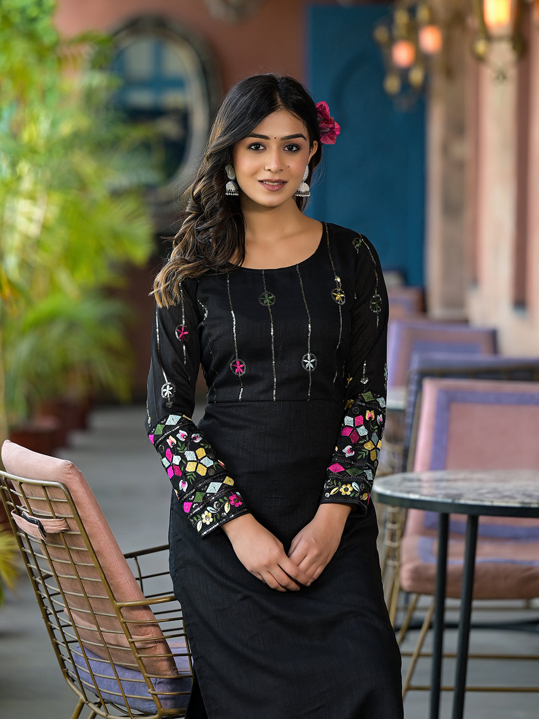 Black embroidered straight kurta