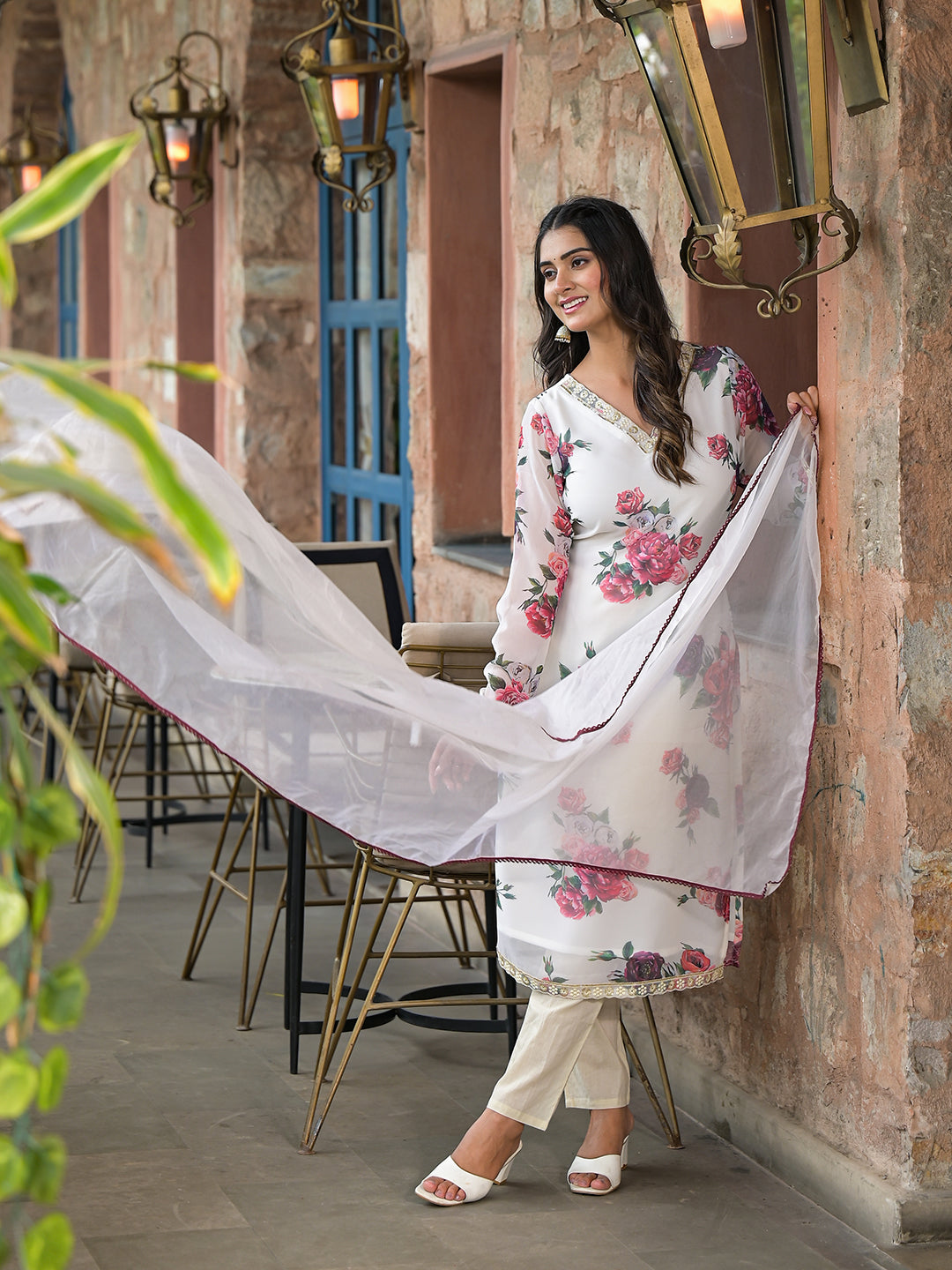 Cream Floral print Kurta Set with Dupatta