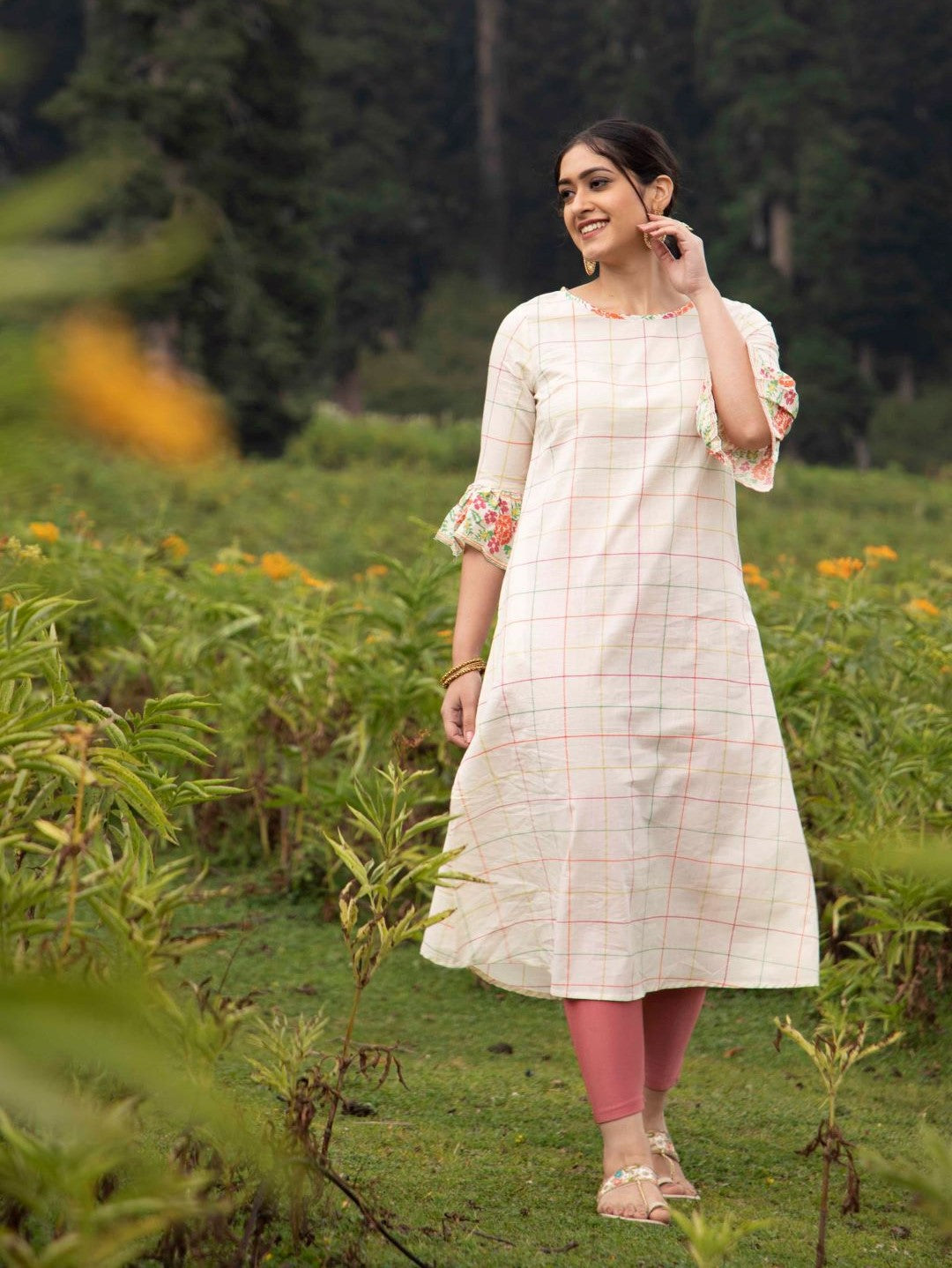 White Checked A-Line Kurta With Ruffle Sleeve