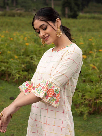 White Checked A-Line Kurta With Ruffle Sleeve