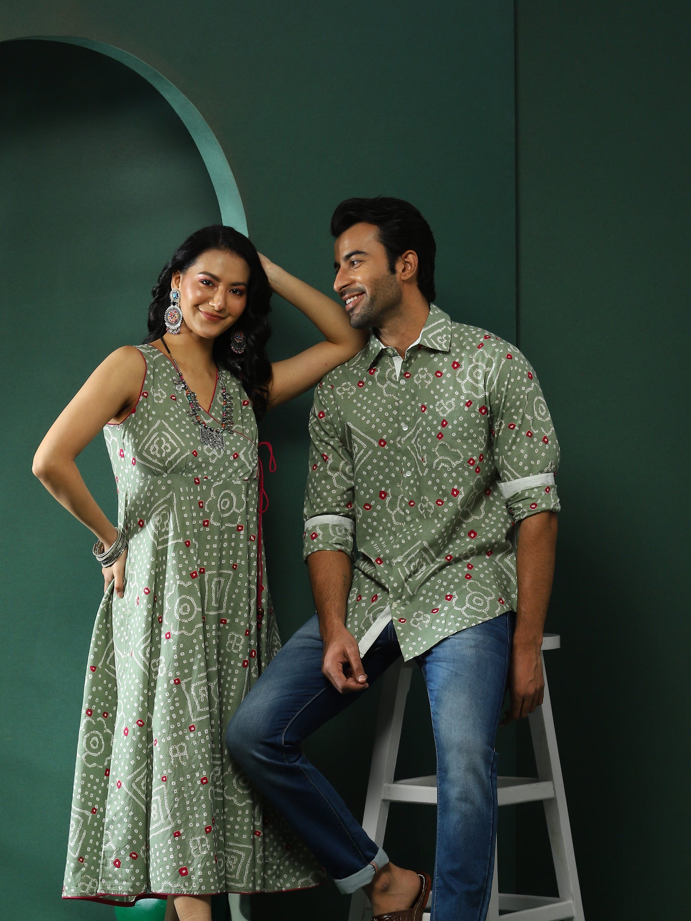 Pastel Green Bandhani Print Couple Combo Set