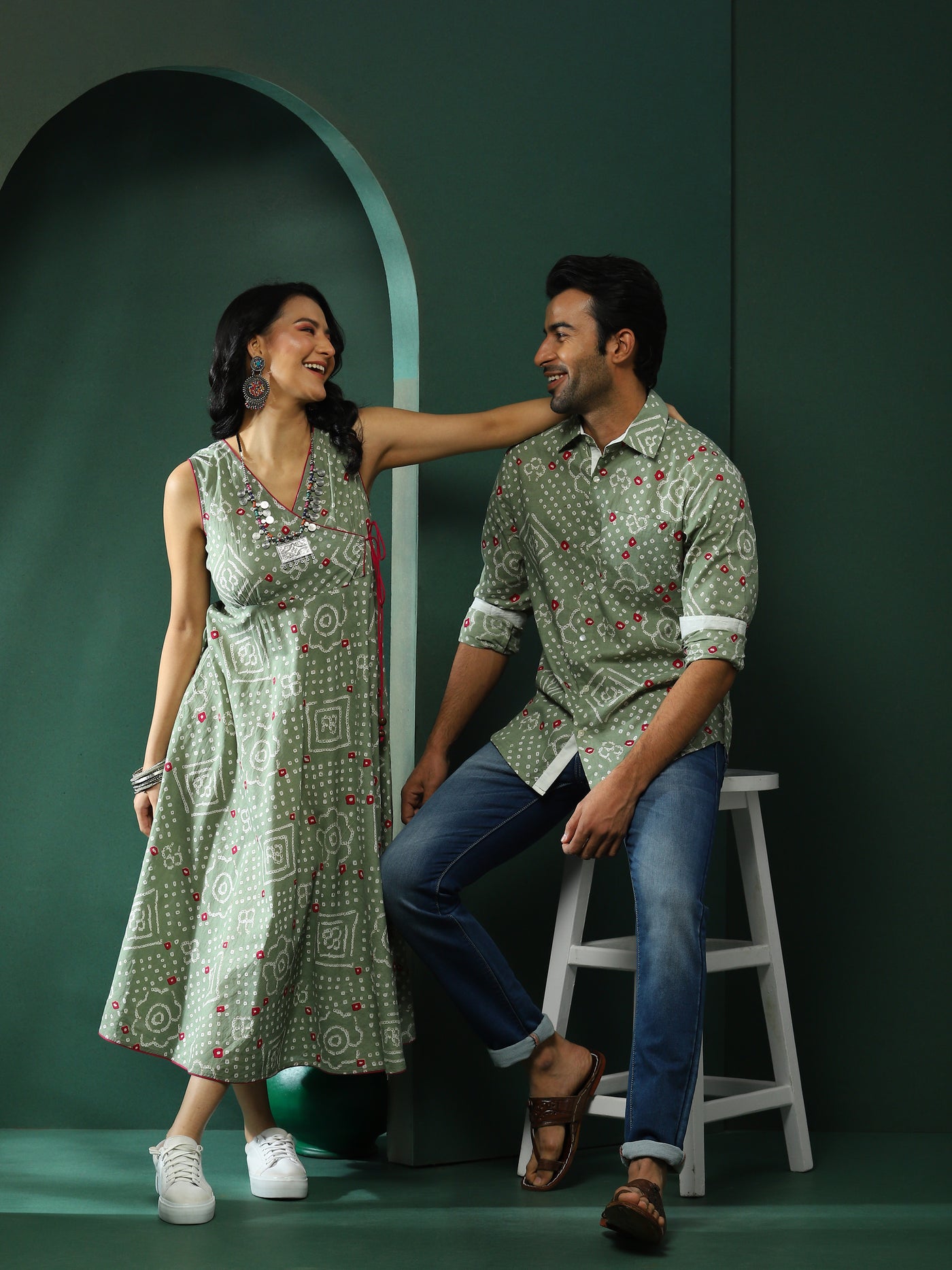 Pastel Green Bandhani Print Couple Combo Set